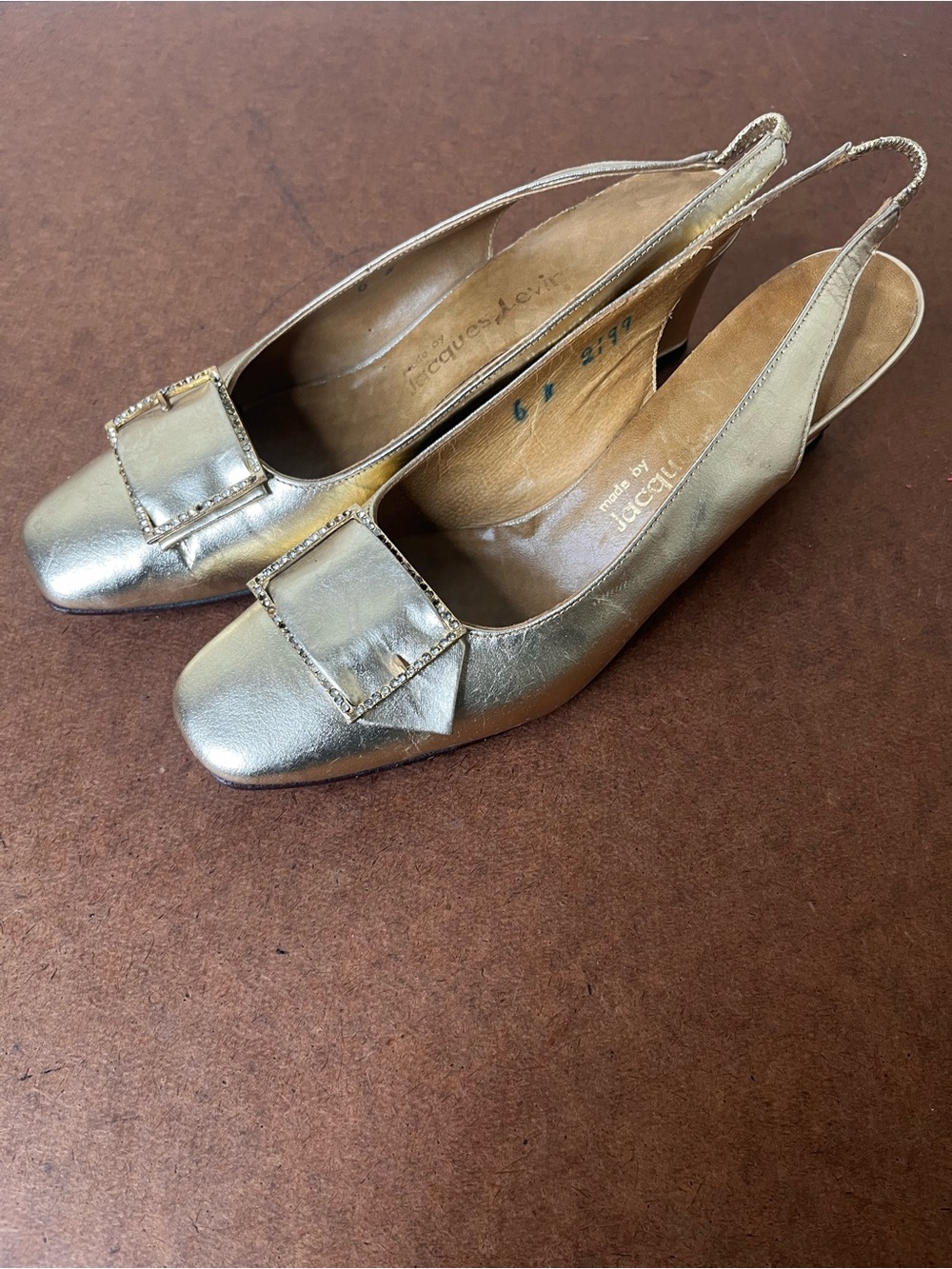 Vintage Jacques Levine Gold Metallic Leather Slingback heel pumps Women’s size 6